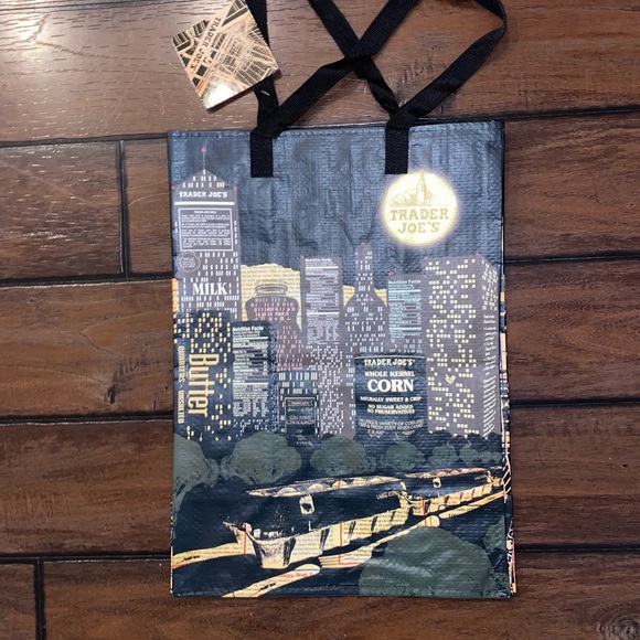 Trader Joe’s Reusable Grocery Tote Bag Nocturn - Picture 3 of 6